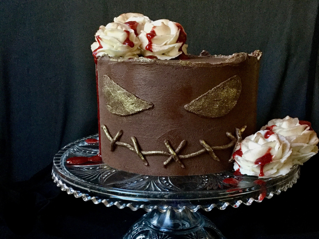 Halloween cookies & cream cake - The Baking Fairy