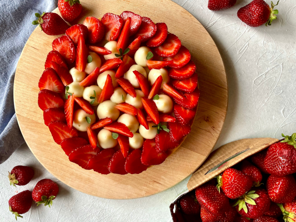 Top view of the vegan strawberry tart